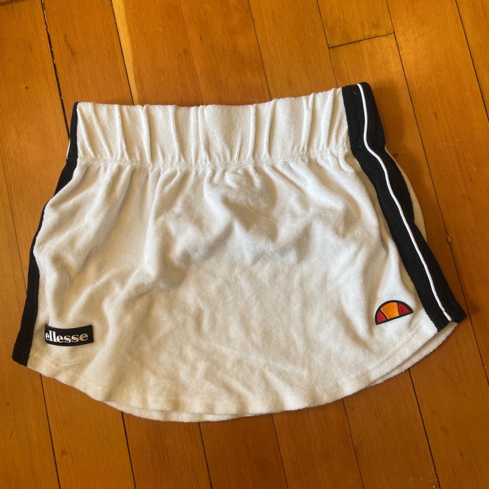 Ellesse white athletic terry skirt, perfect condition sz M
